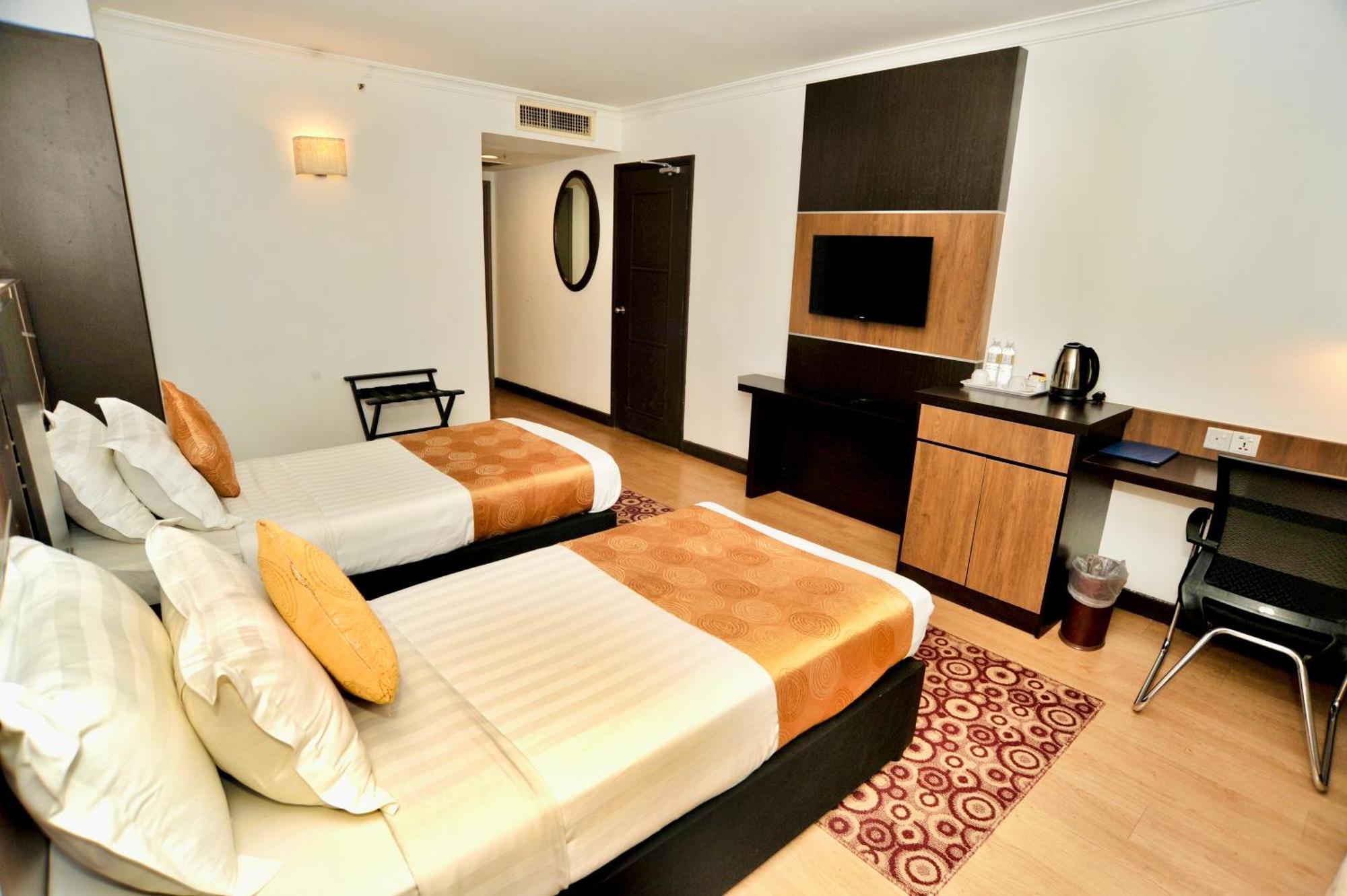 Regalpark Hotel Kuala Lumpur Exterior foto